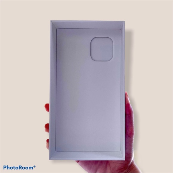 iPhone 12 box only - Picture 4 of 7